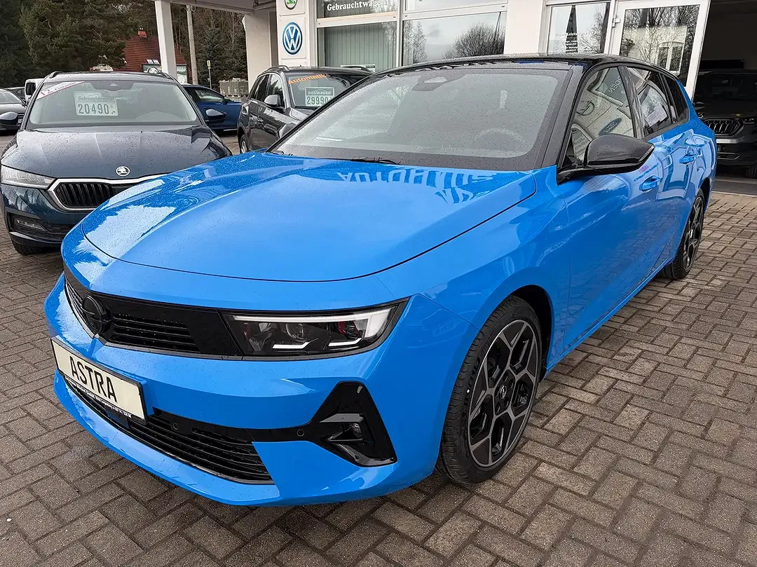 Opel Astra - Thumbnail 1
