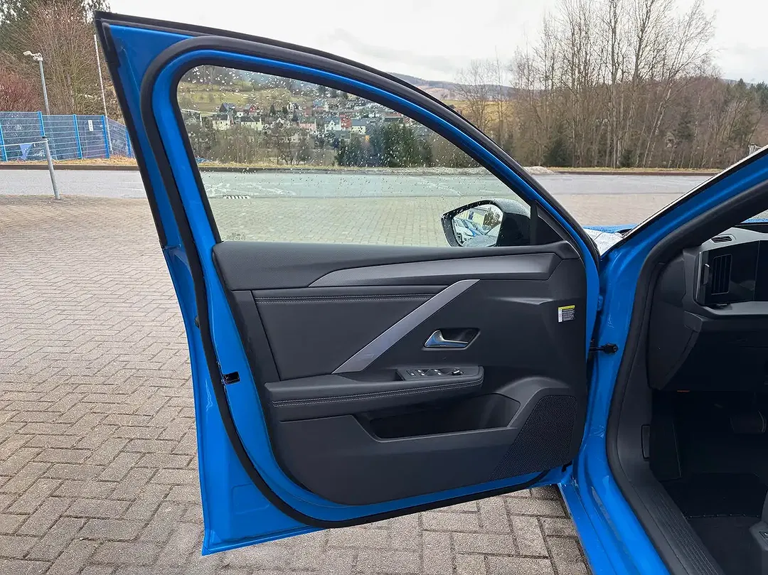Opel Astra - Thumbnail 13