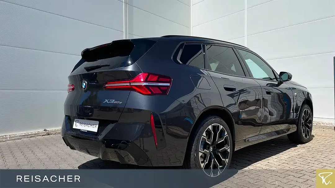 BMW X3 - Thumbnail 2