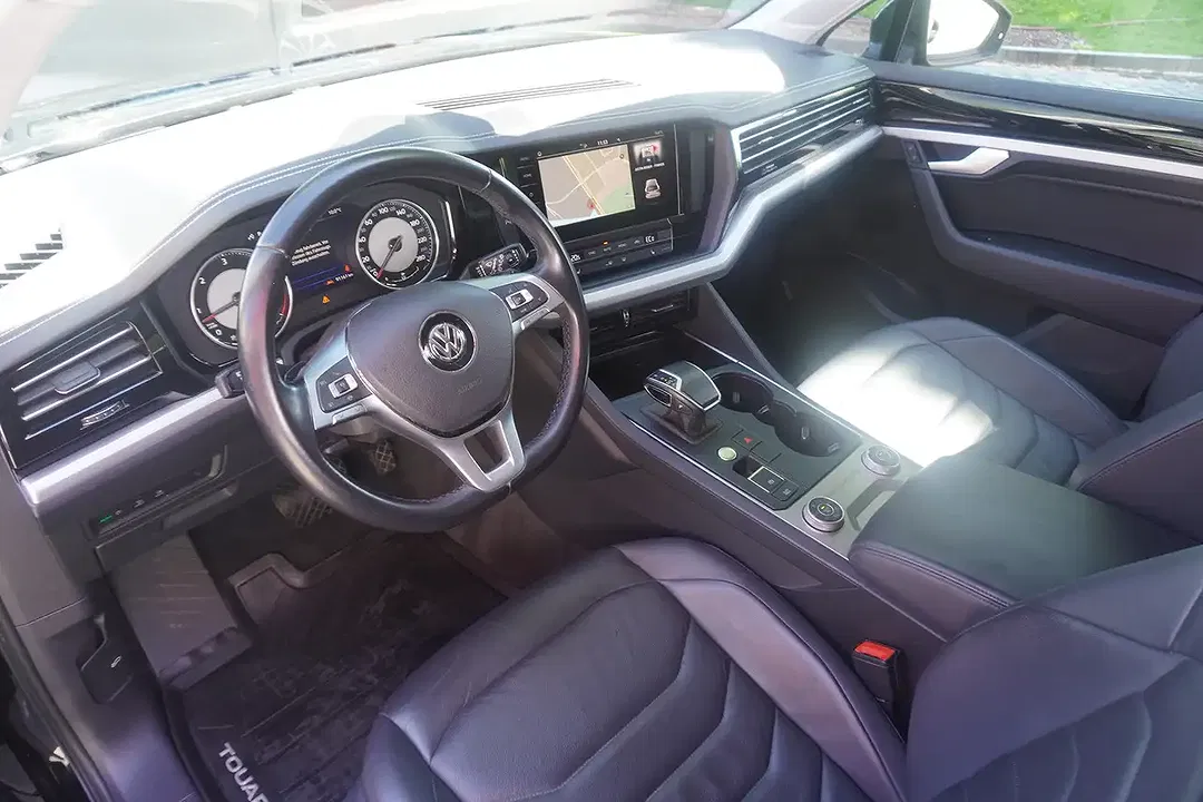 Volkswagen Touareg - Thumbnail 9