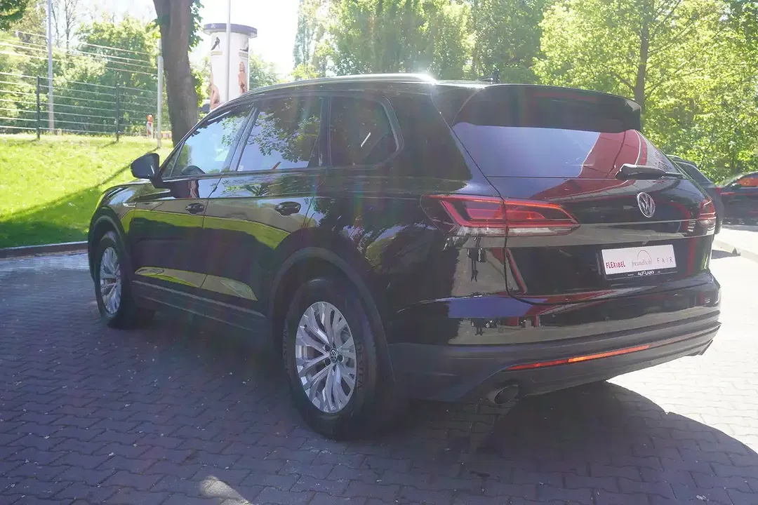 Volkswagen Touareg - Thumbnail 7