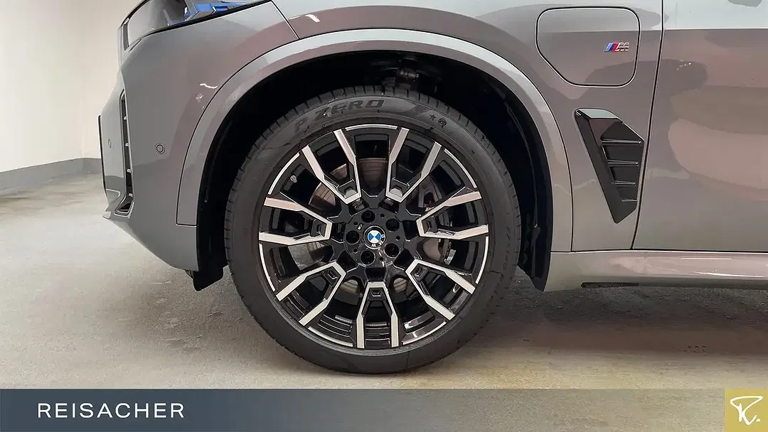 BMW X5 - Thumbnail 3