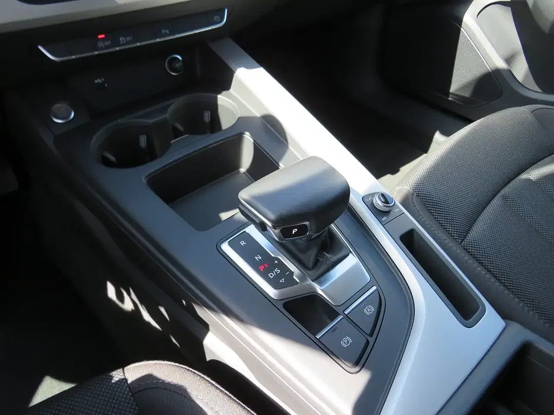 Audi A4 - Thumbnail 15