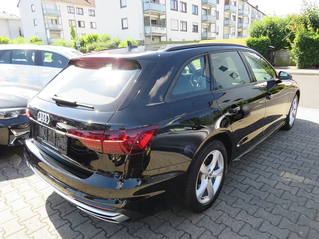 Audi A4 - Thumbnail 6