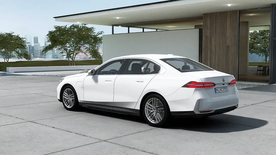 BMW 530 - Thumbnail 2