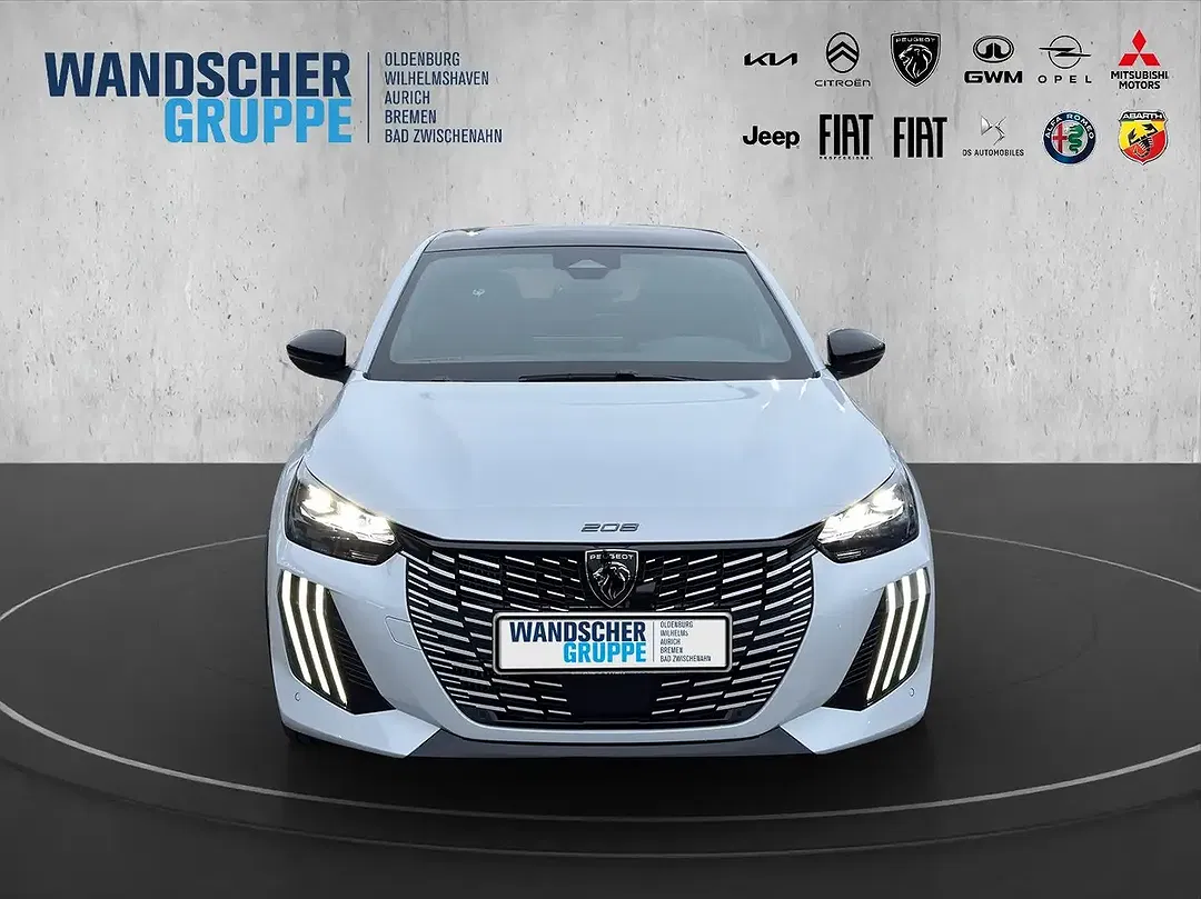 Peugeot 208 - Thumbnail 8