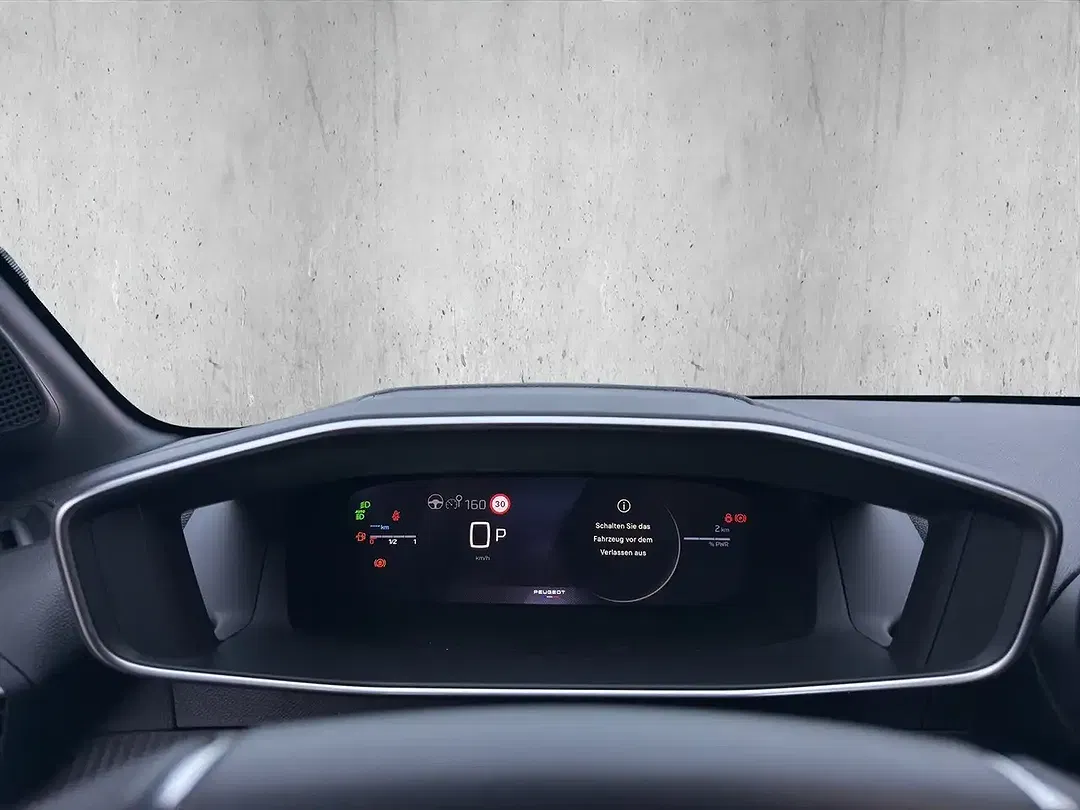 Peugeot 208 - Thumbnail 11