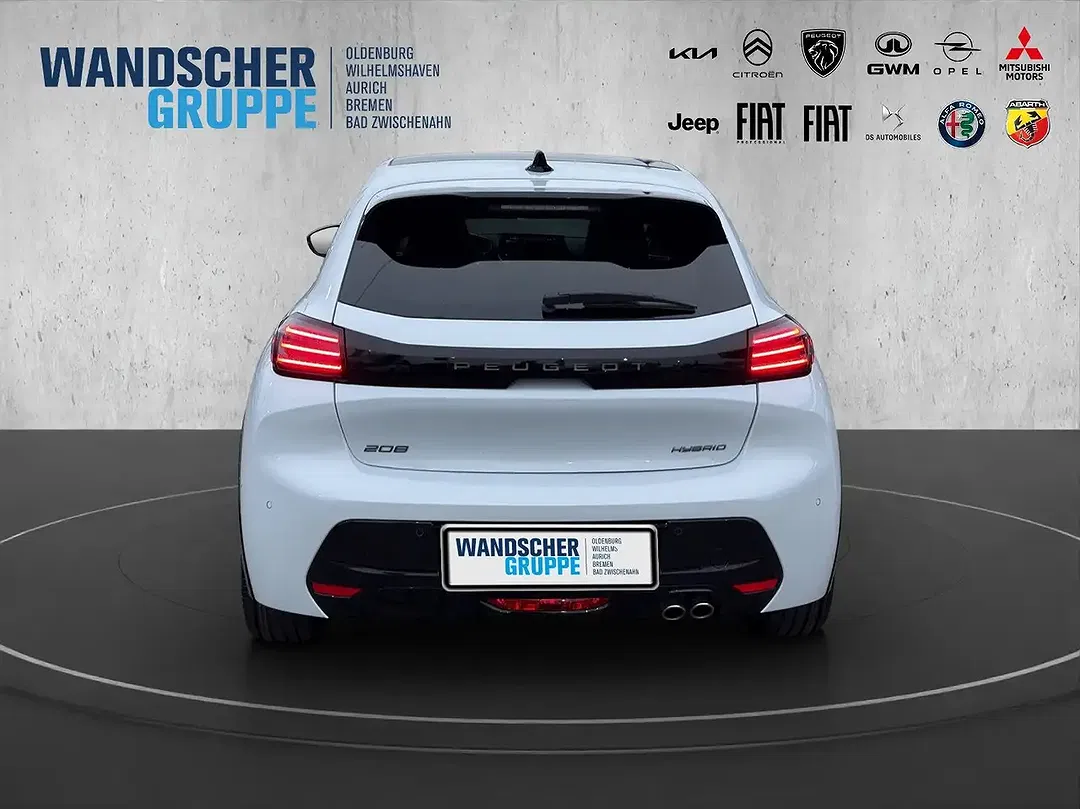 Peugeot 208 - Thumbnail 4