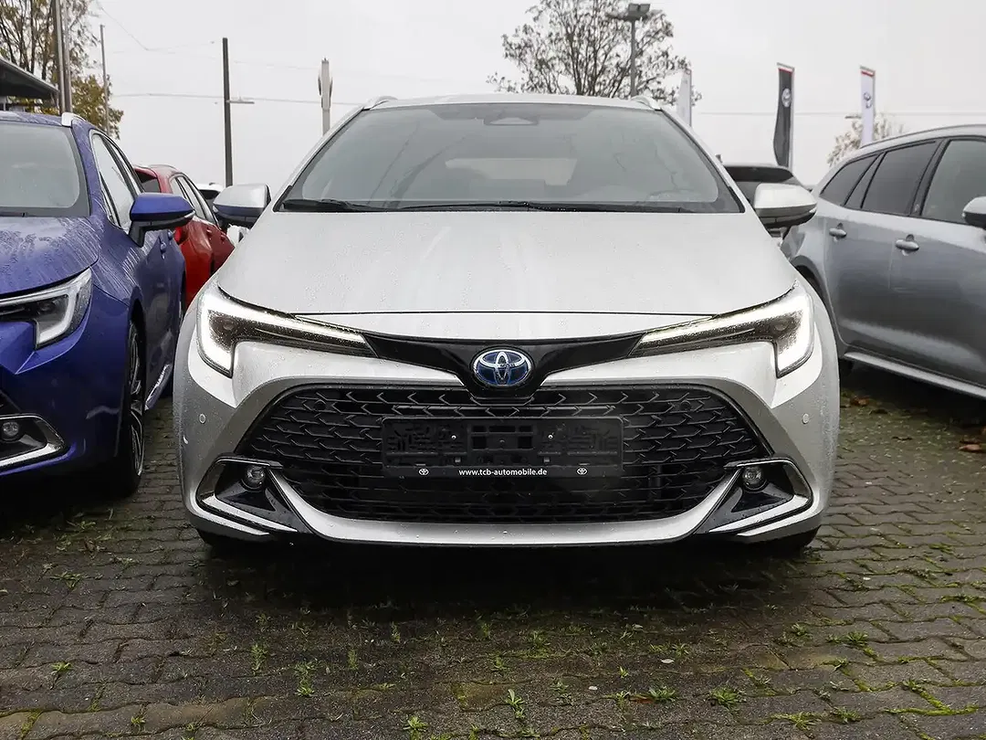 Toyota Corolla - Thumbnail 5