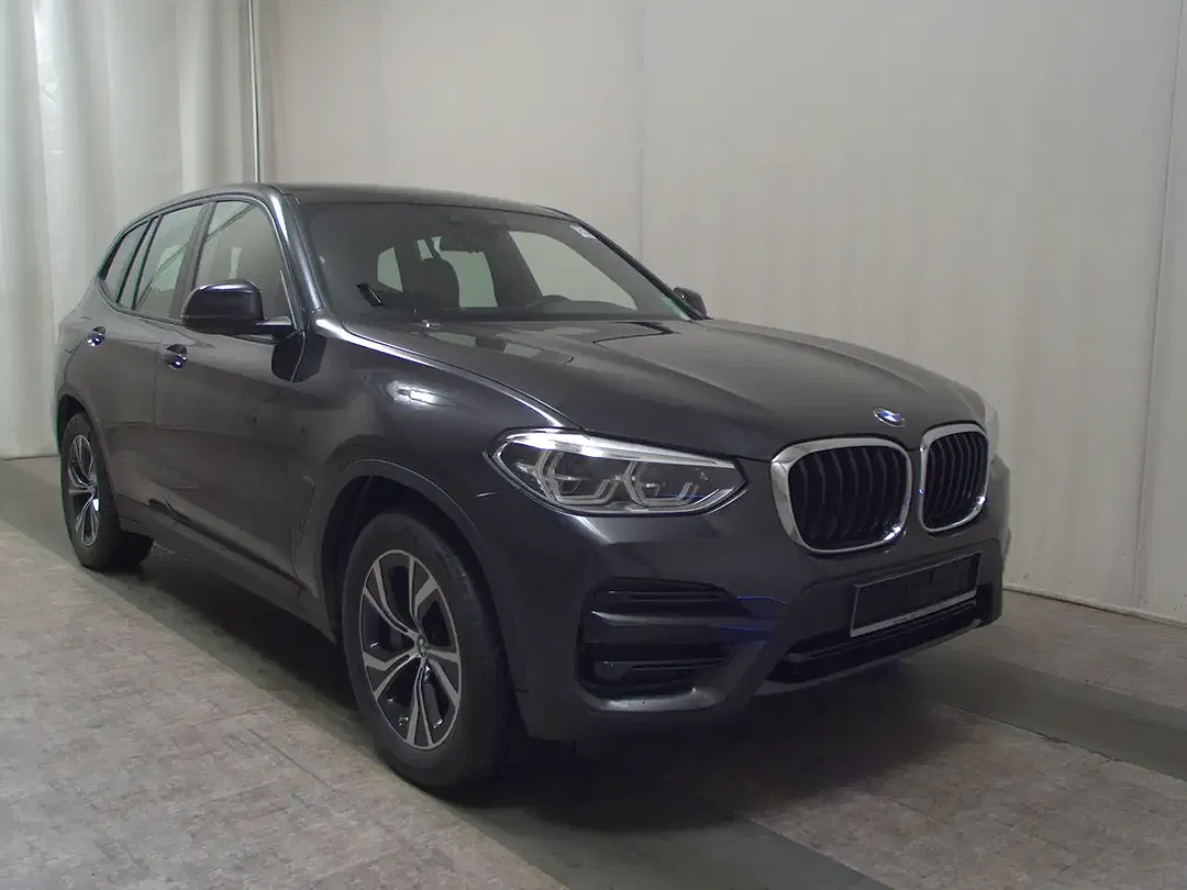 BMW X3 - Thumbnail 3