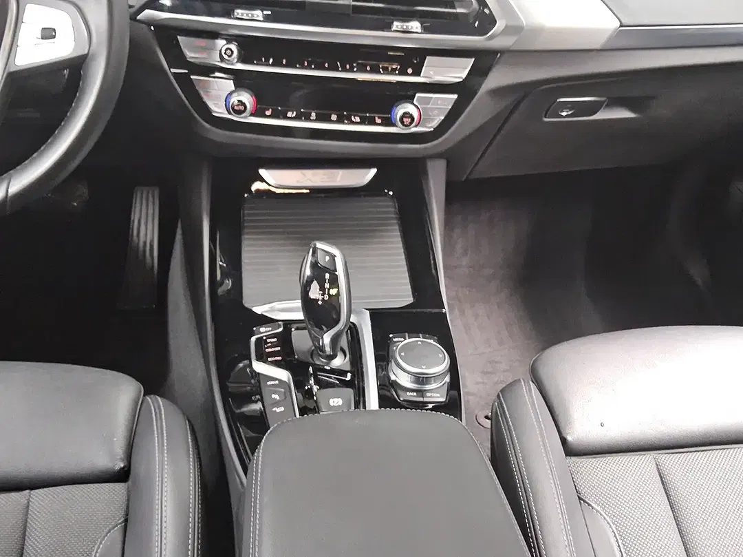 BMW X3 - Thumbnail 6
