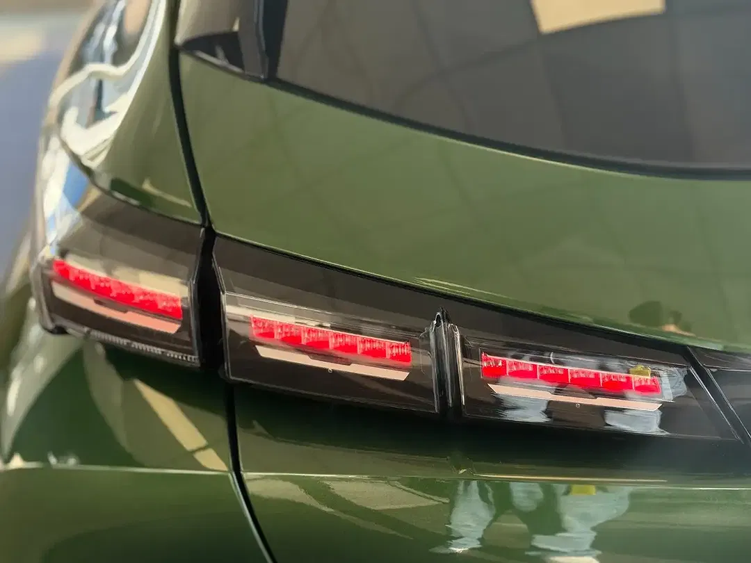 Peugeot 308 - Thumbnail 9