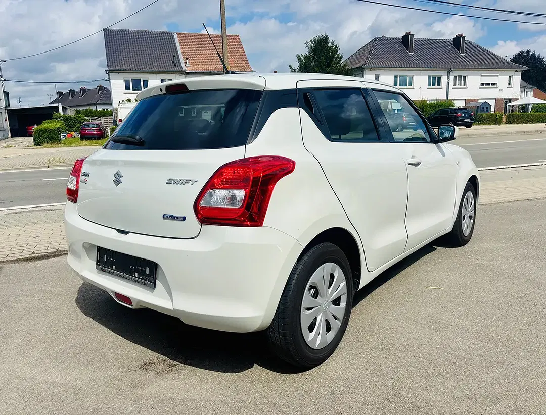 Suzuki Swift - Thumbnail 5