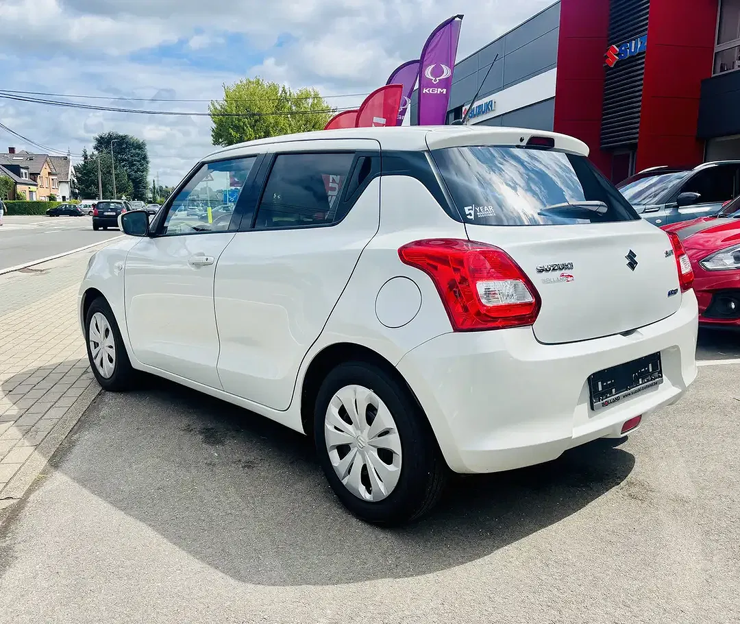 Suzuki Swift - Thumbnail 7