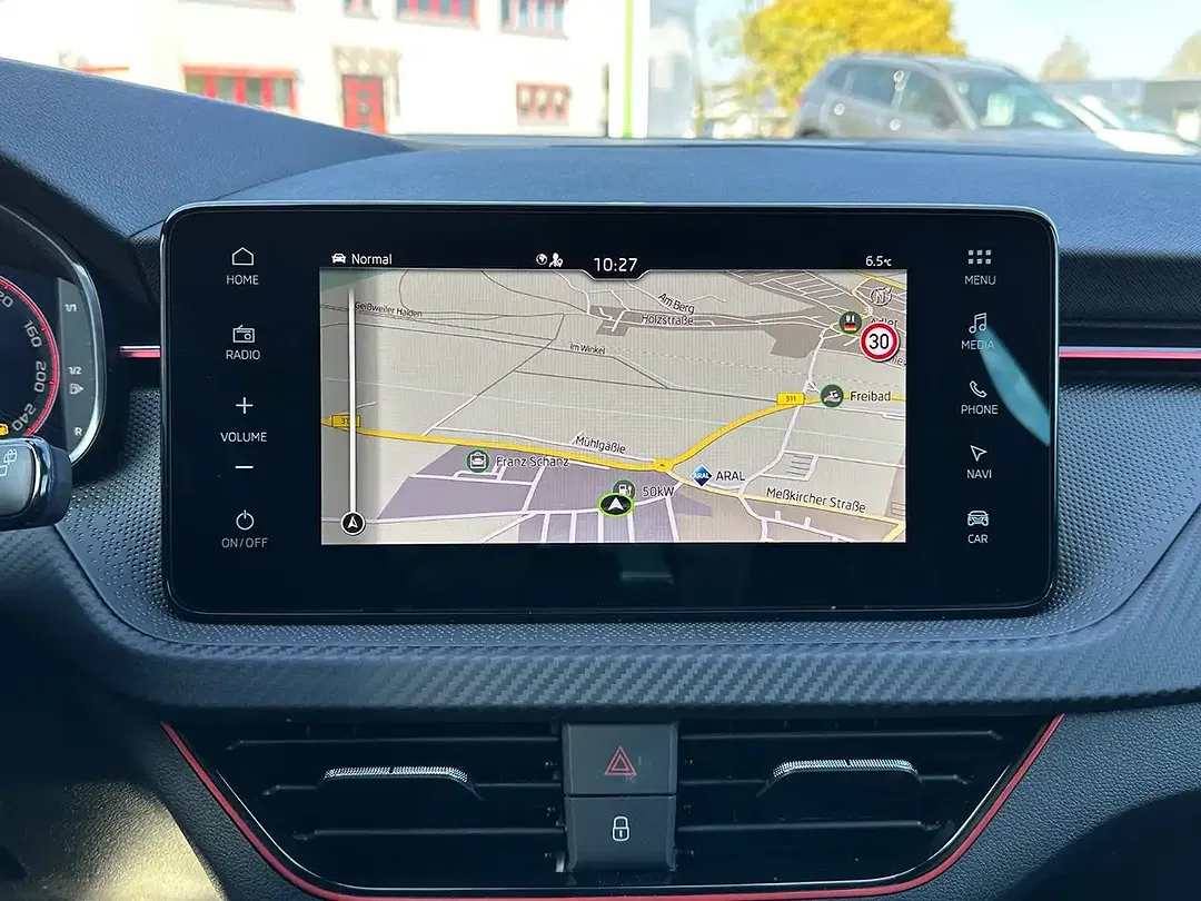Skoda Kamiq - Thumbnail 10