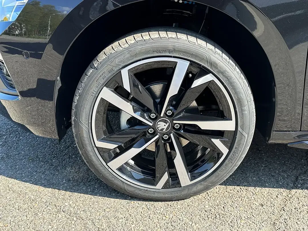 Skoda Kamiq - Thumbnail 6