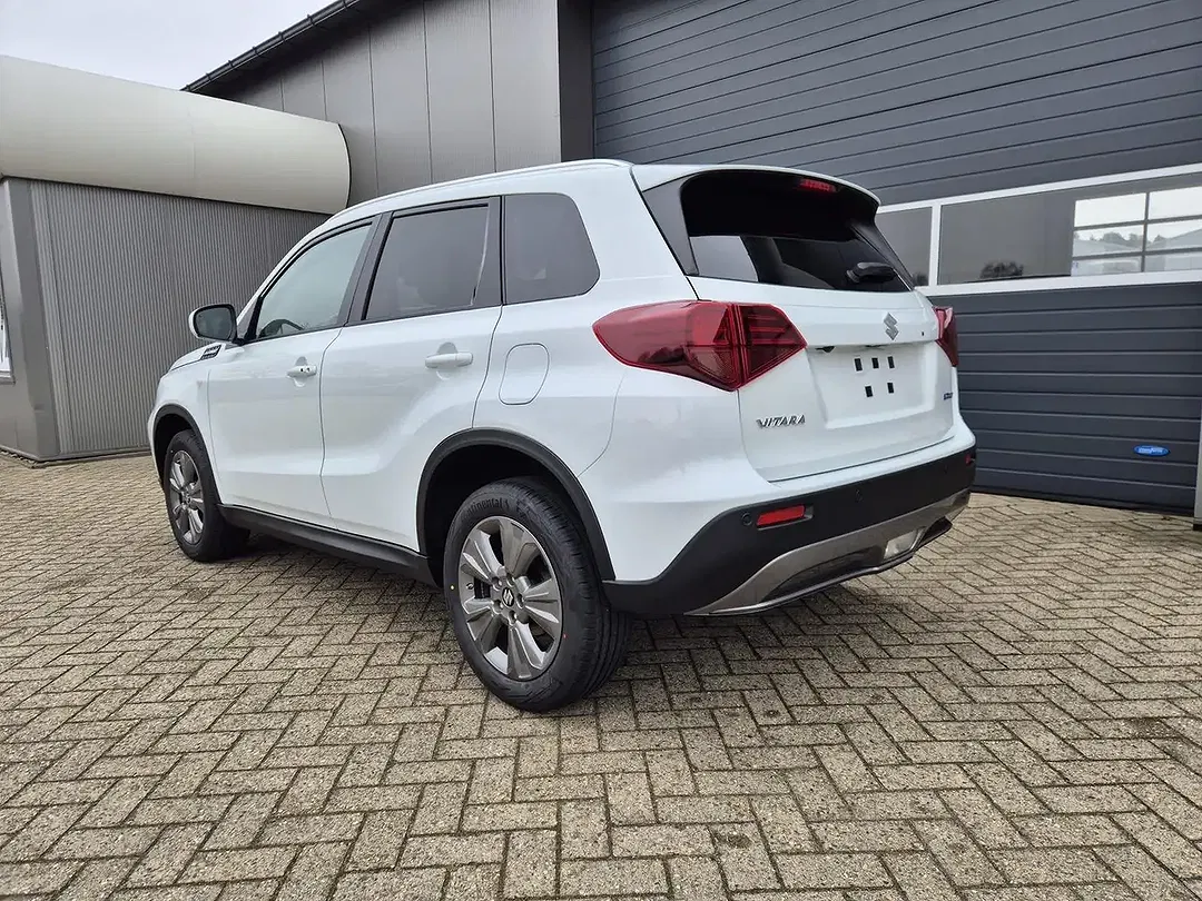 Suzuki Vitara - Thumbnail 3