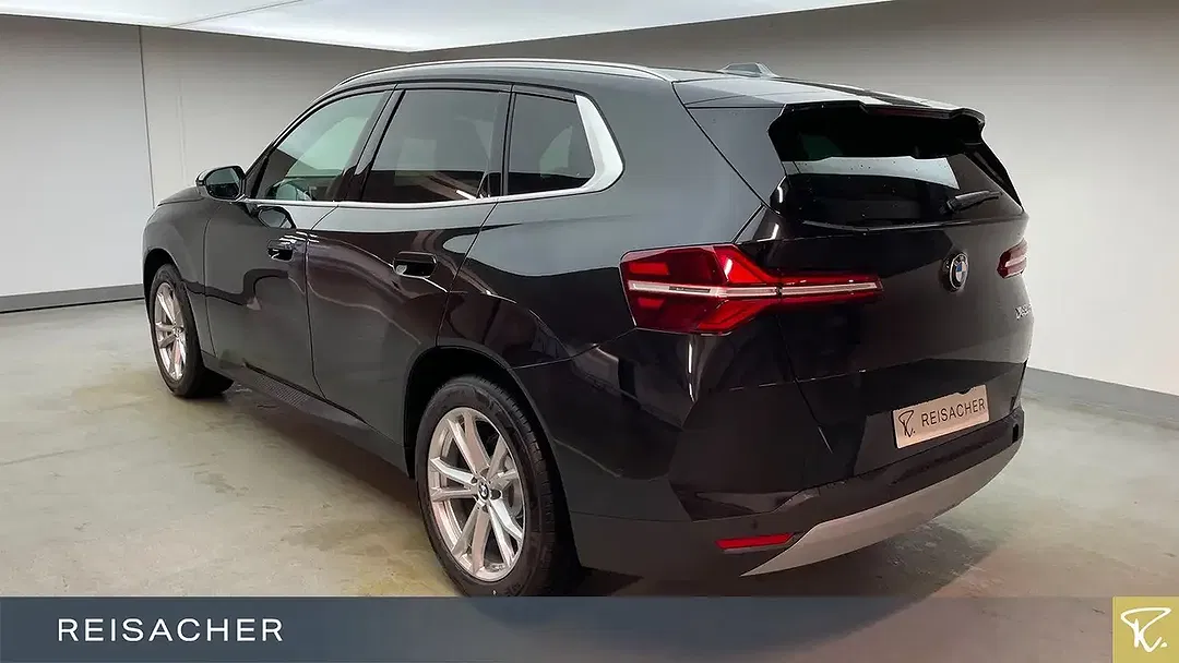 BMW X3 - Thumbnail 2