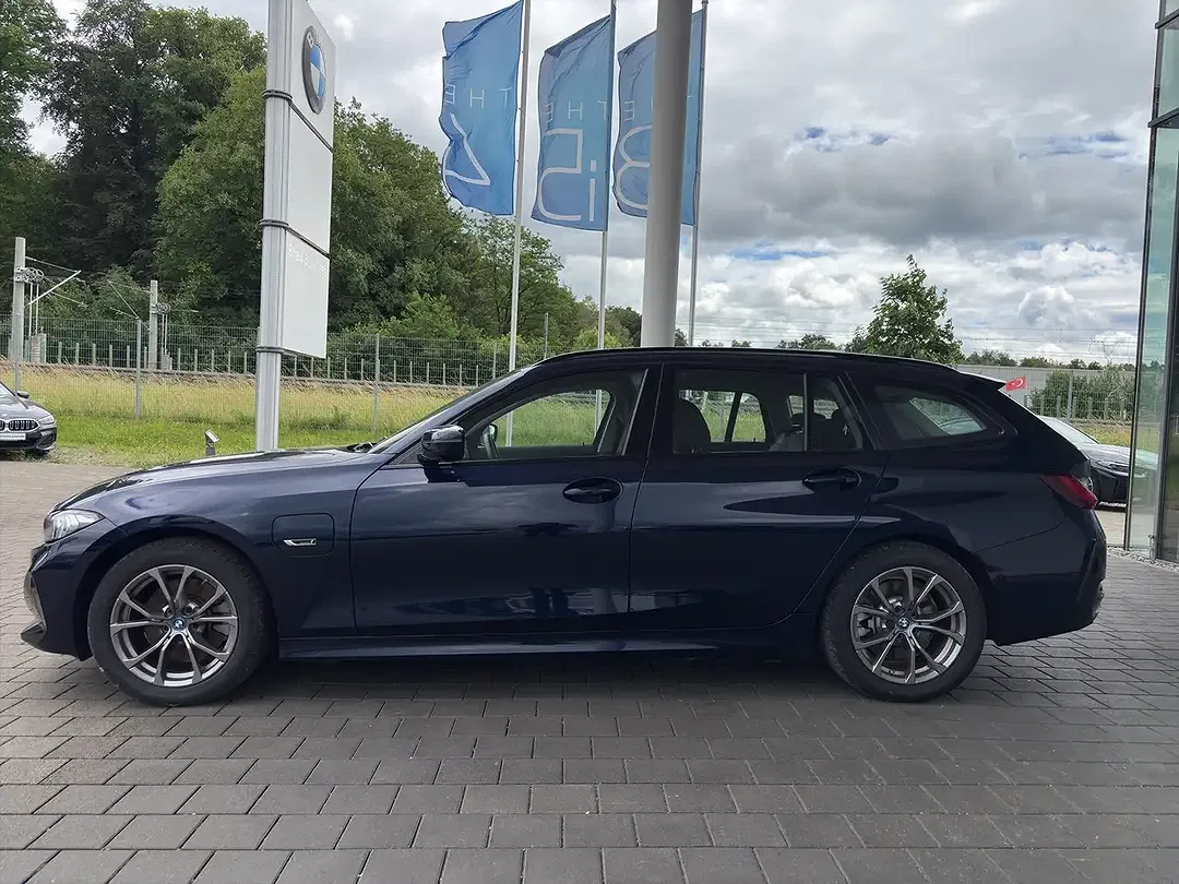 BMW 330 - Thumbnail 14