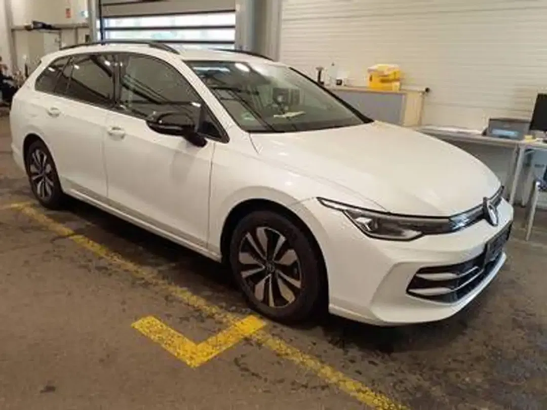 Volkswagen Golf Variant - Thumbnail 2