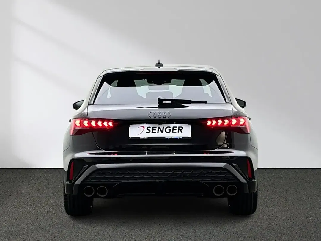 Audi S3 - Thumbnail 4