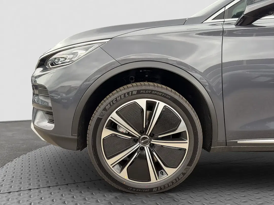 BYD Tang - Thumbnail 9