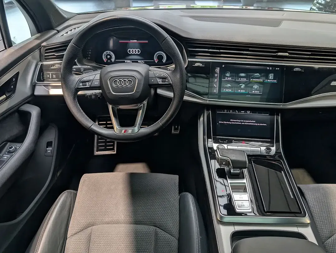 Audi Q7 - Thumbnail 10