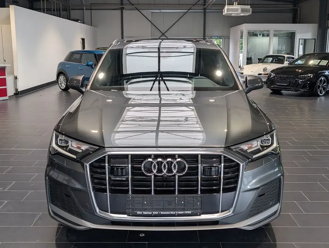 Audi Q7 - Thumbnail 4