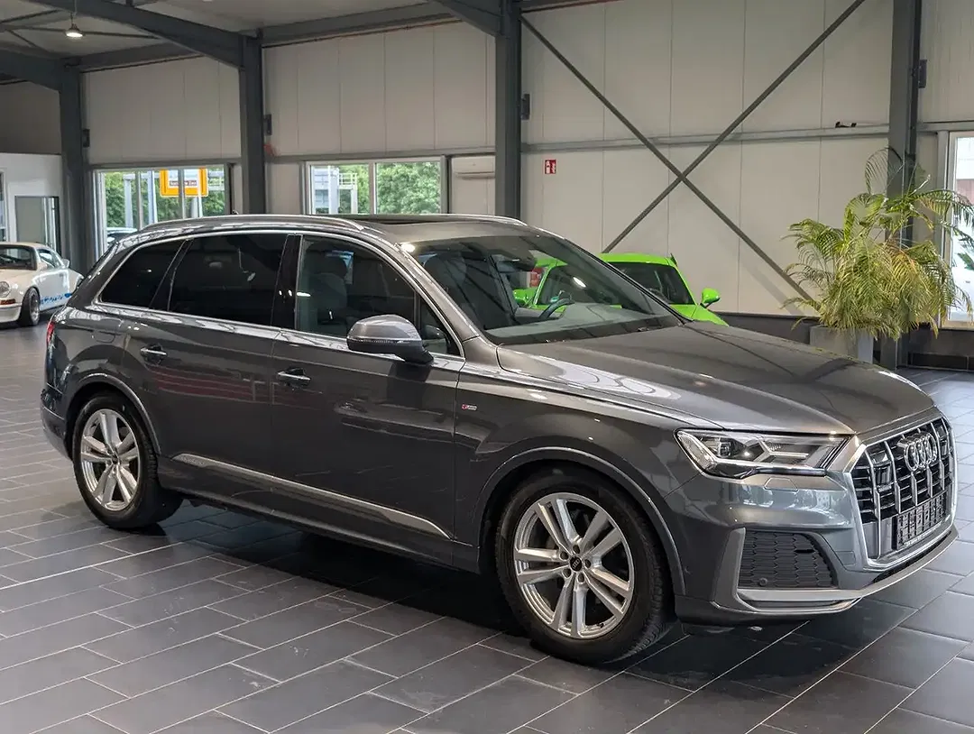 Audi Q7 - Thumbnail 7