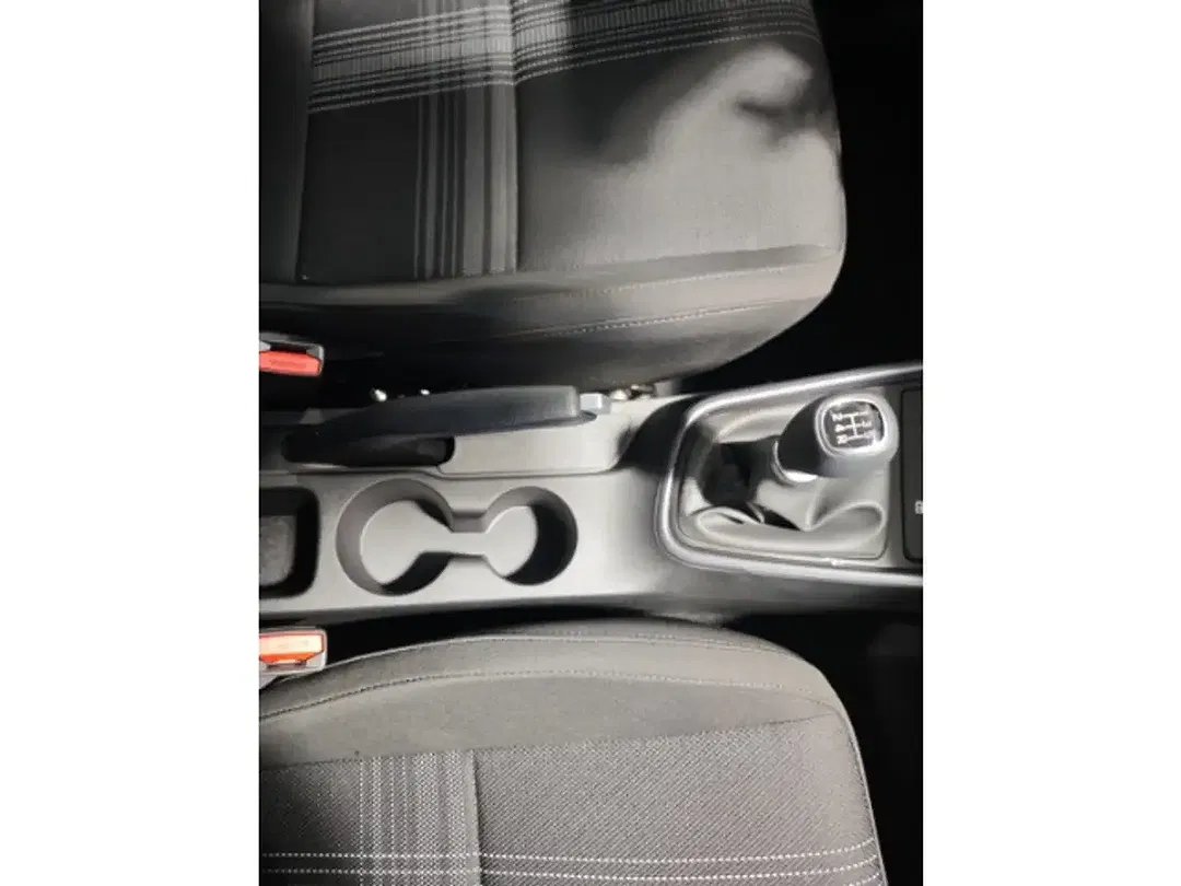Hyundai i20 - Thumbnail 14