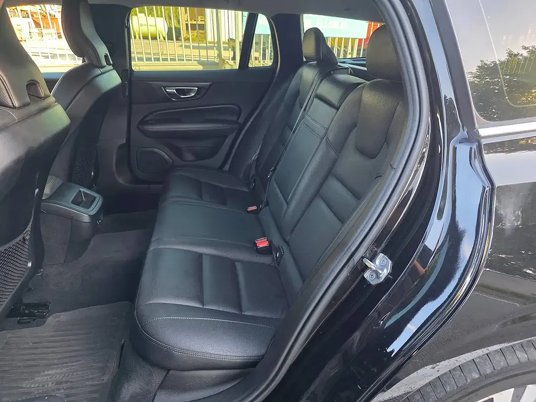 Volvo V60 - Thumbnail 14