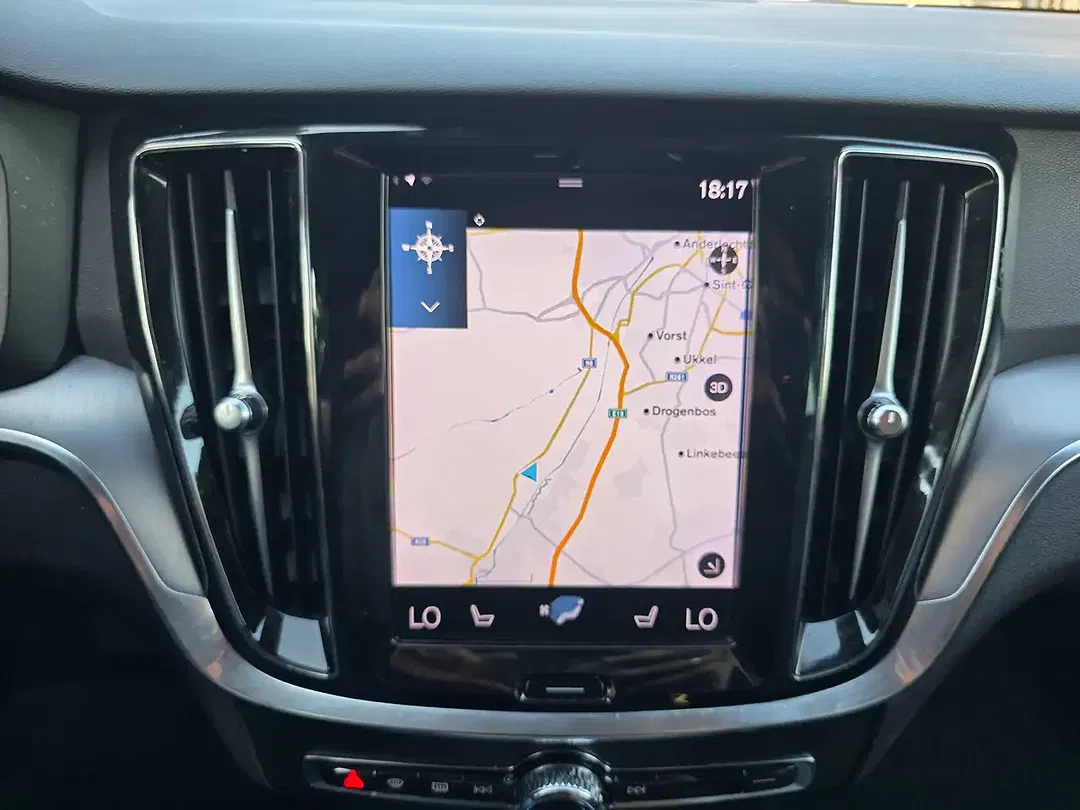 Volvo V60 - Thumbnail 15