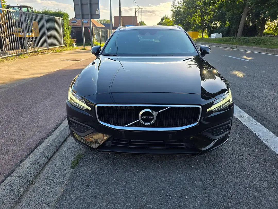 Volvo V60 - Thumbnail 2