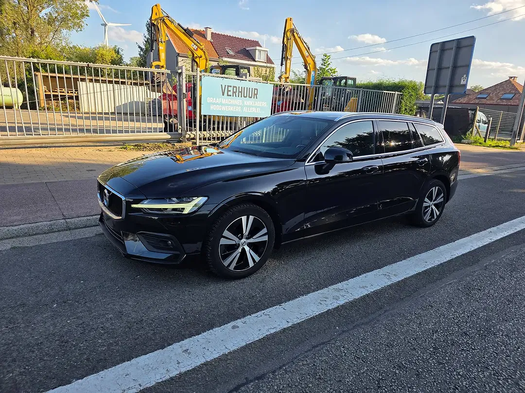 Volvo V60 - Thumbnail 3