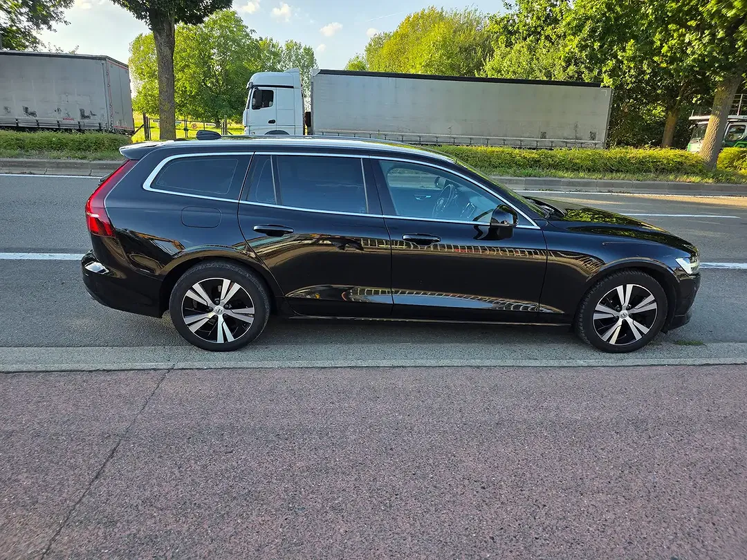 Volvo V60 - Thumbnail 8