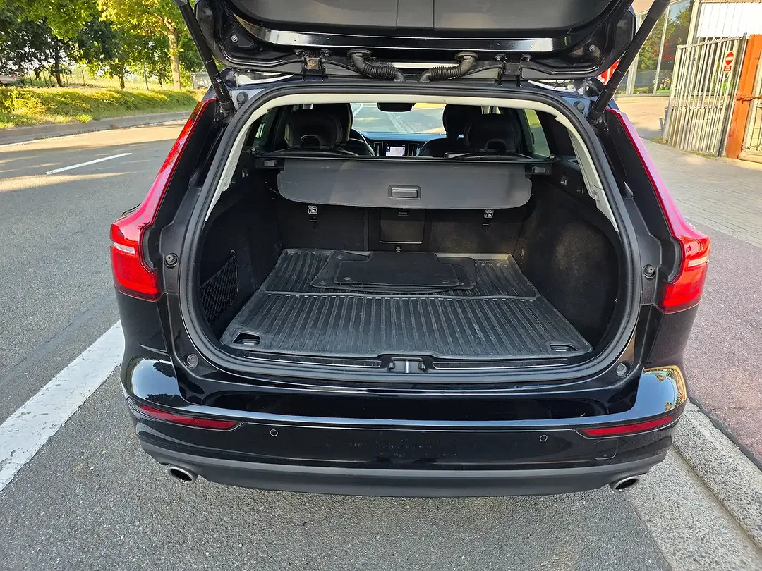 Volvo V60 - Thumbnail 9