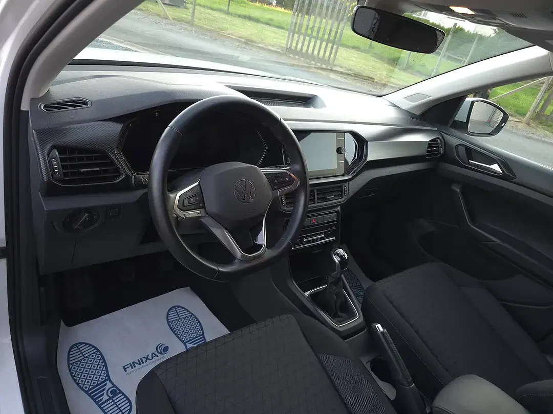 Volkswagen T-Cross - Thumbnail 12