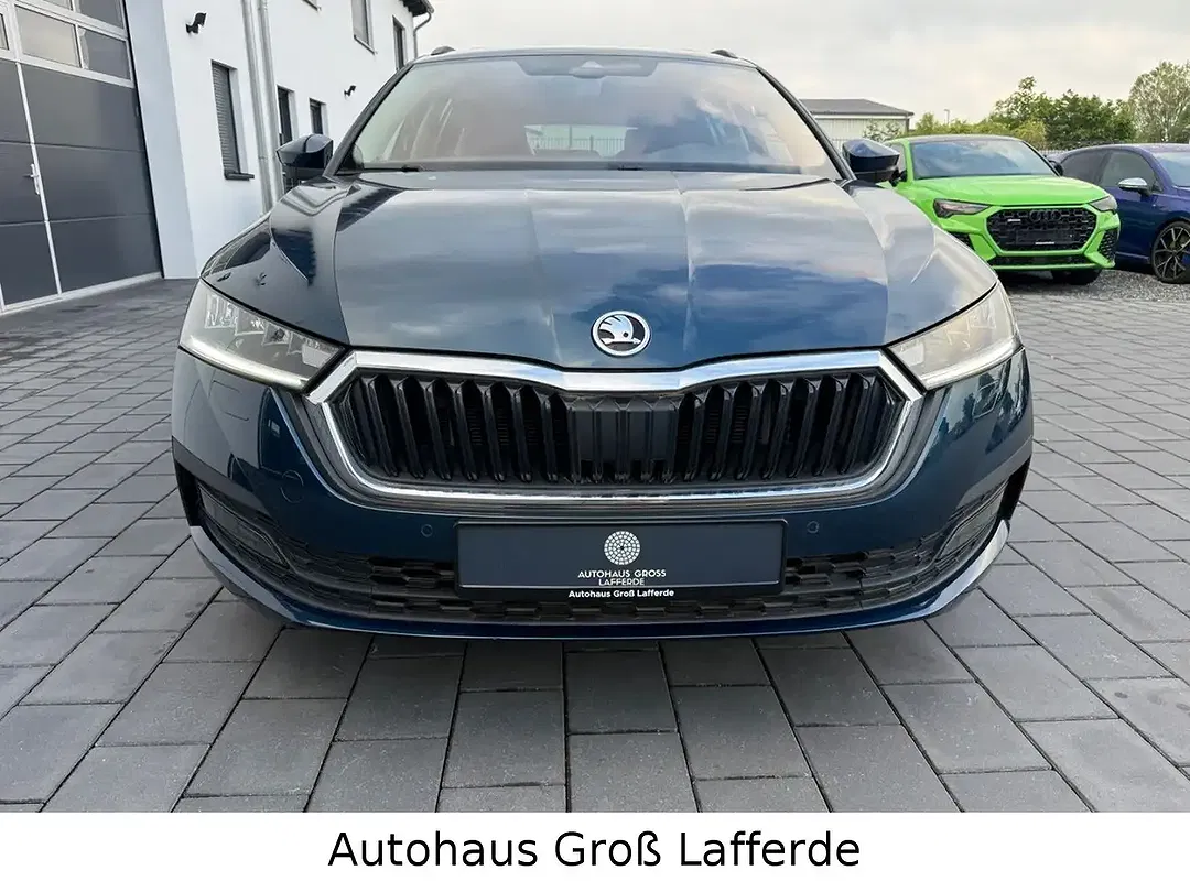 Skoda Octavia - Thumbnail 2