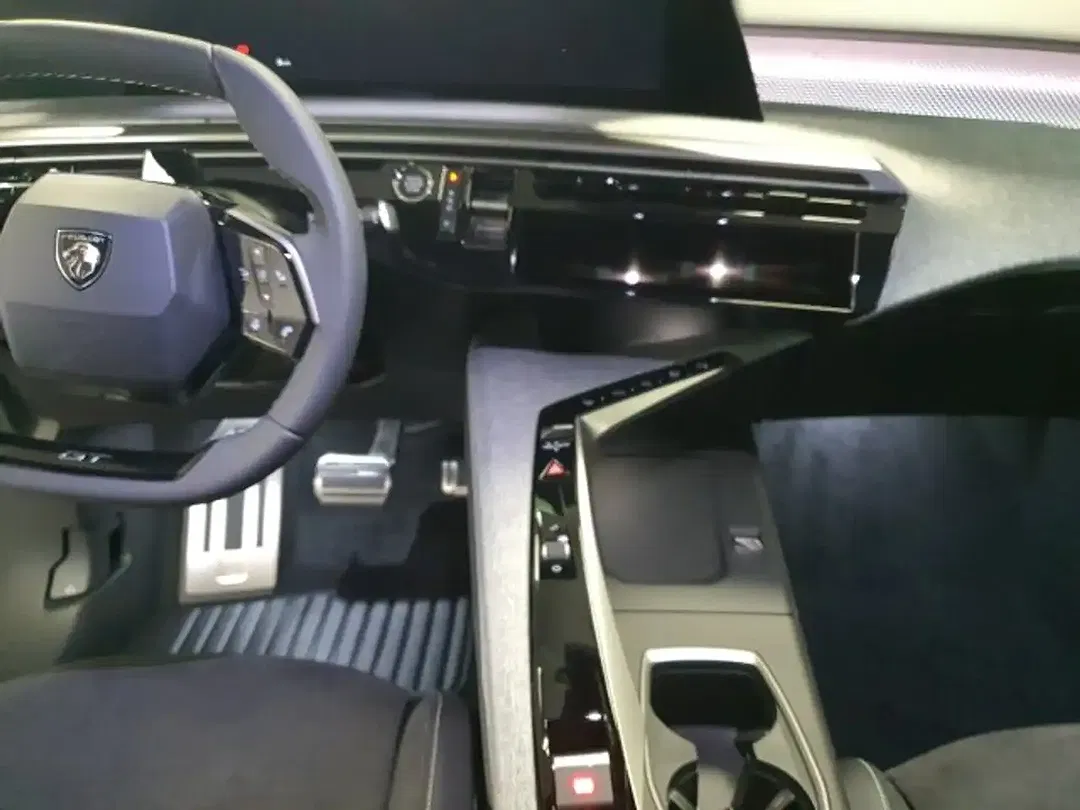 Peugeot 5008 - Thumbnail 9