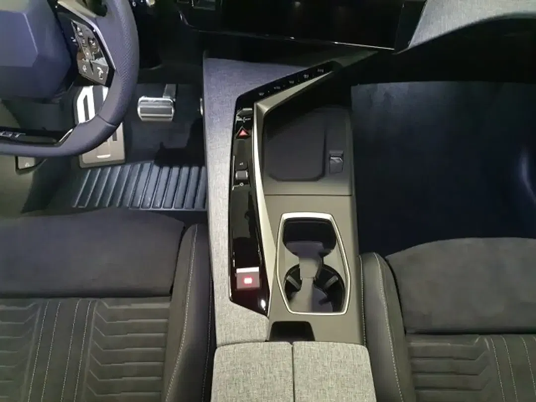 Peugeot 5008 - Thumbnail 13