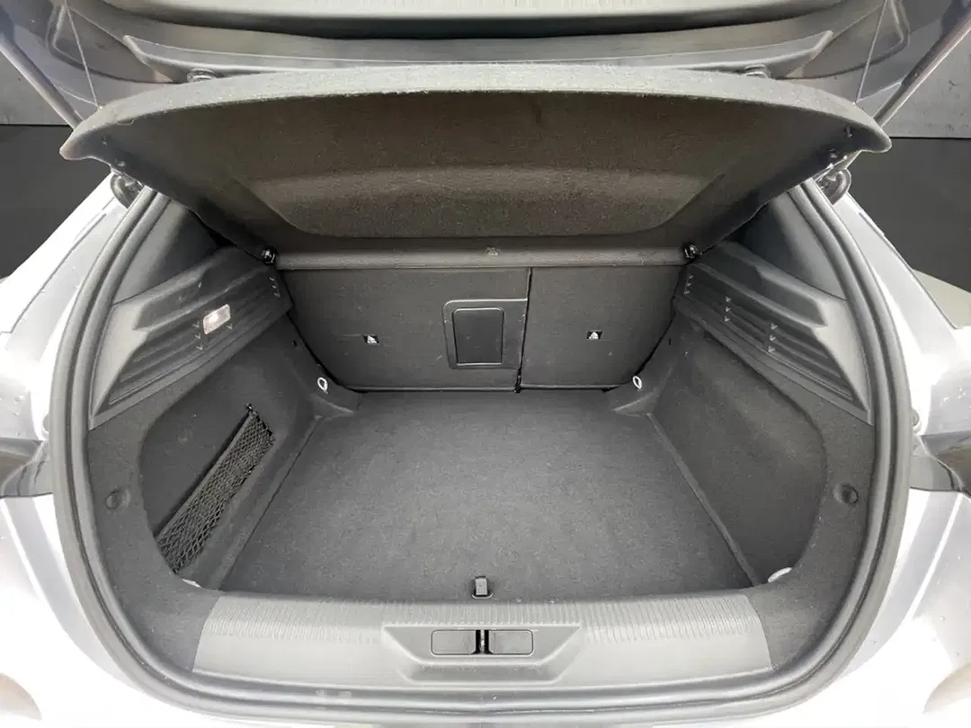 Peugeot 308 - Thumbnail 7