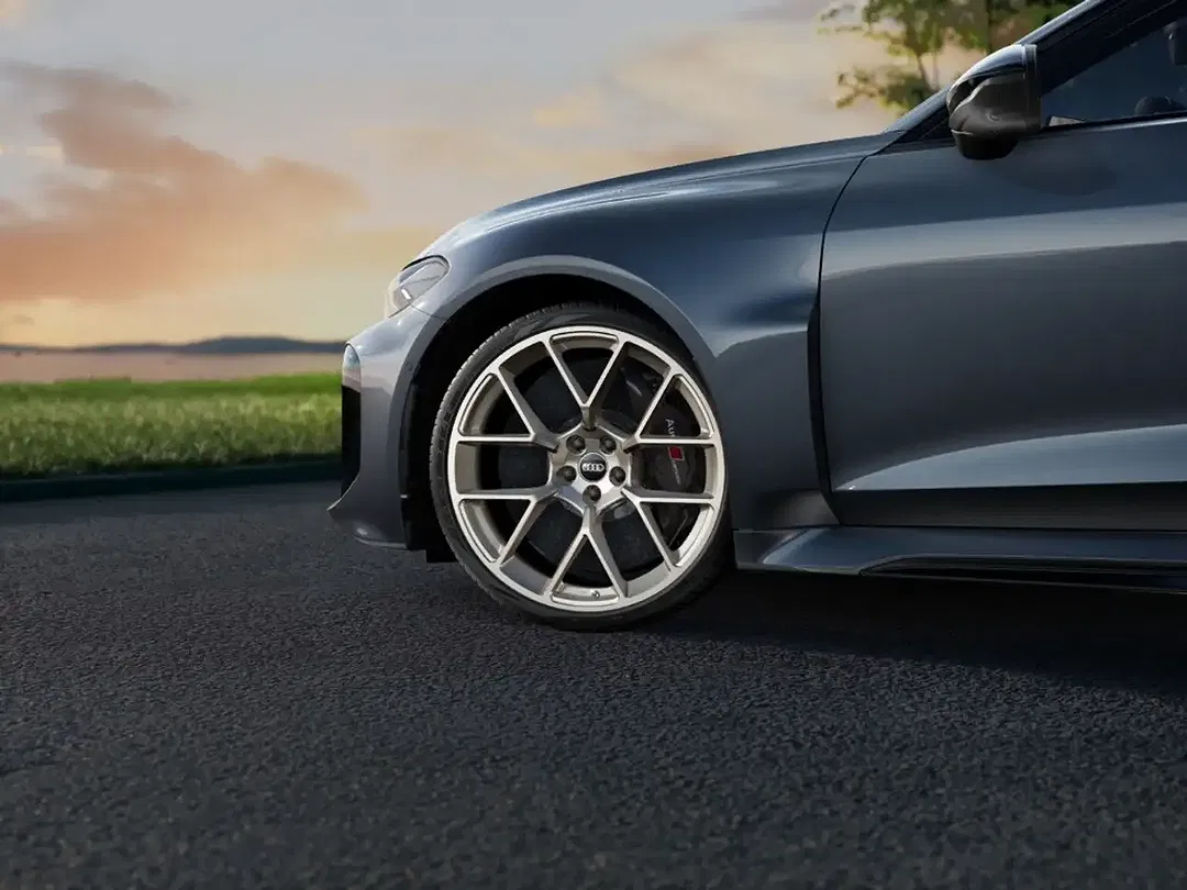 Audi RS5 - Thumbnail 6