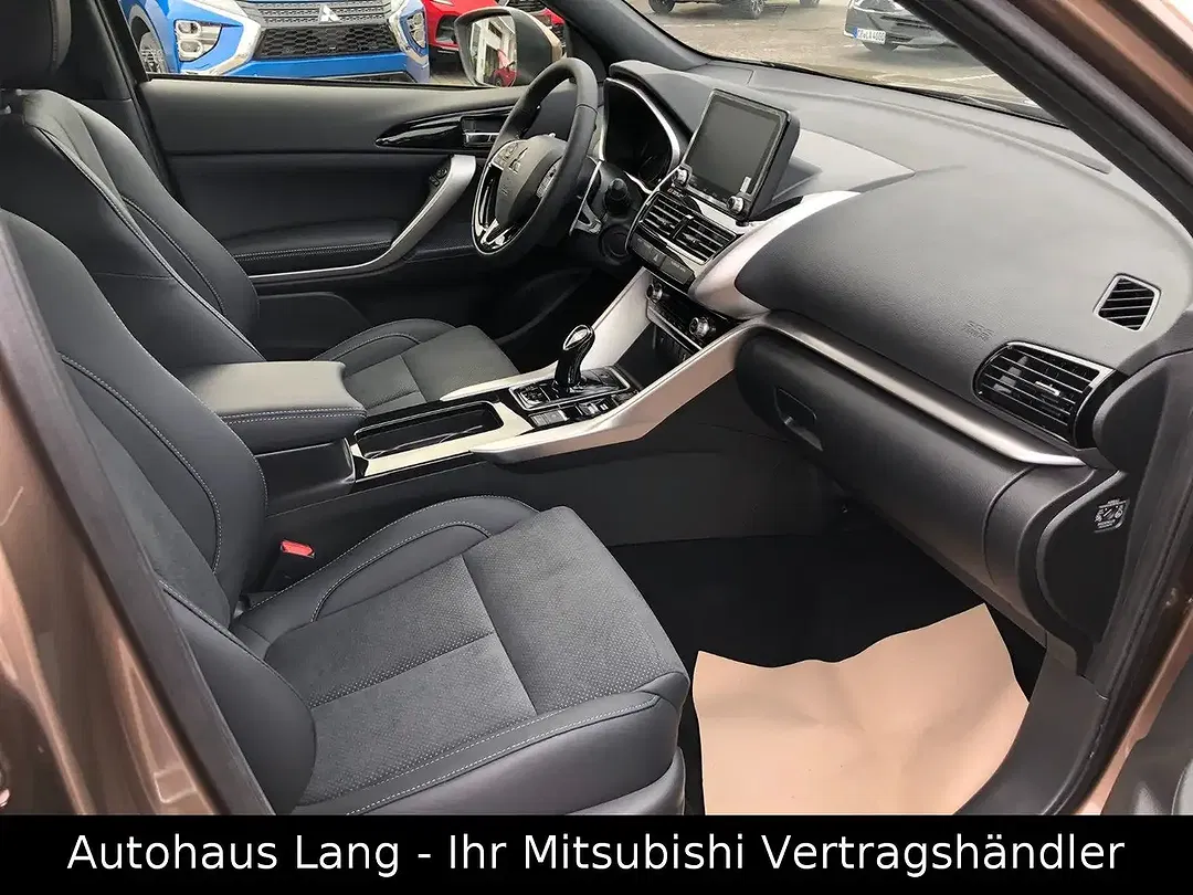 Mitsubishi Eclipse Cross - Thumbnail 10