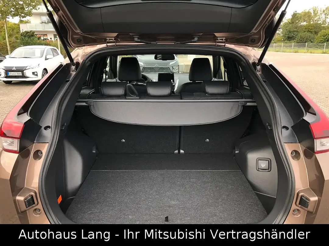 Mitsubishi Eclipse Cross - Thumbnail 11