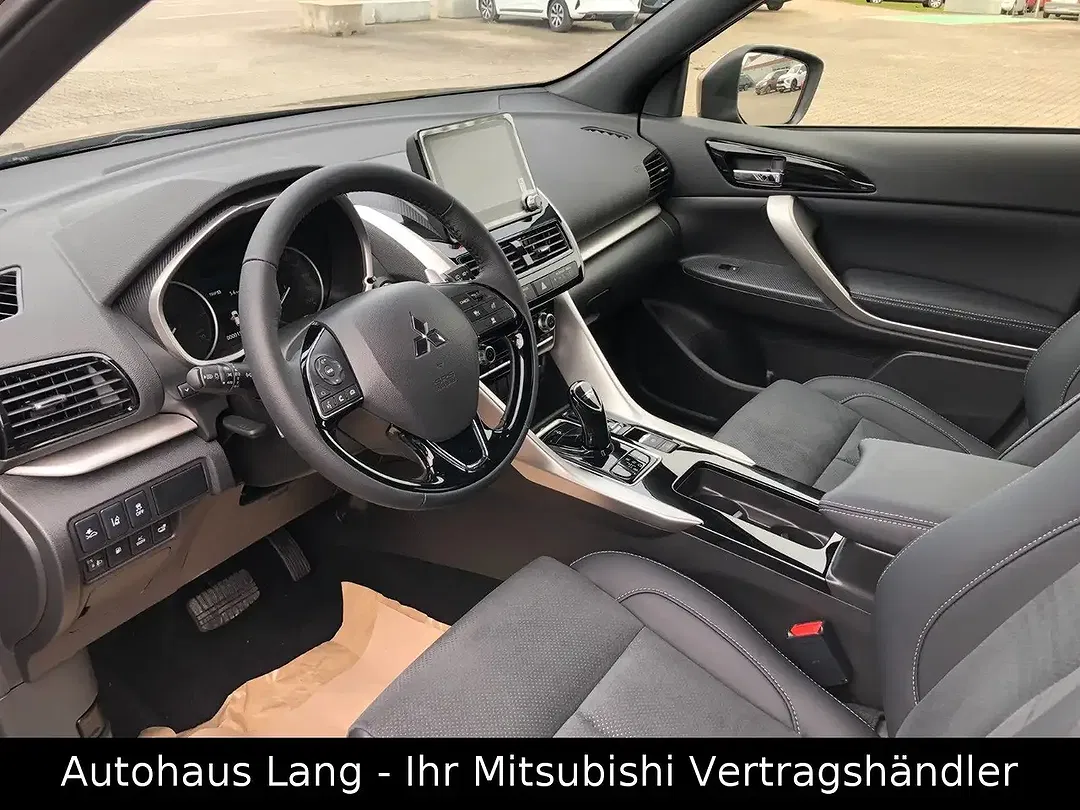 Mitsubishi Eclipse Cross - Thumbnail 6