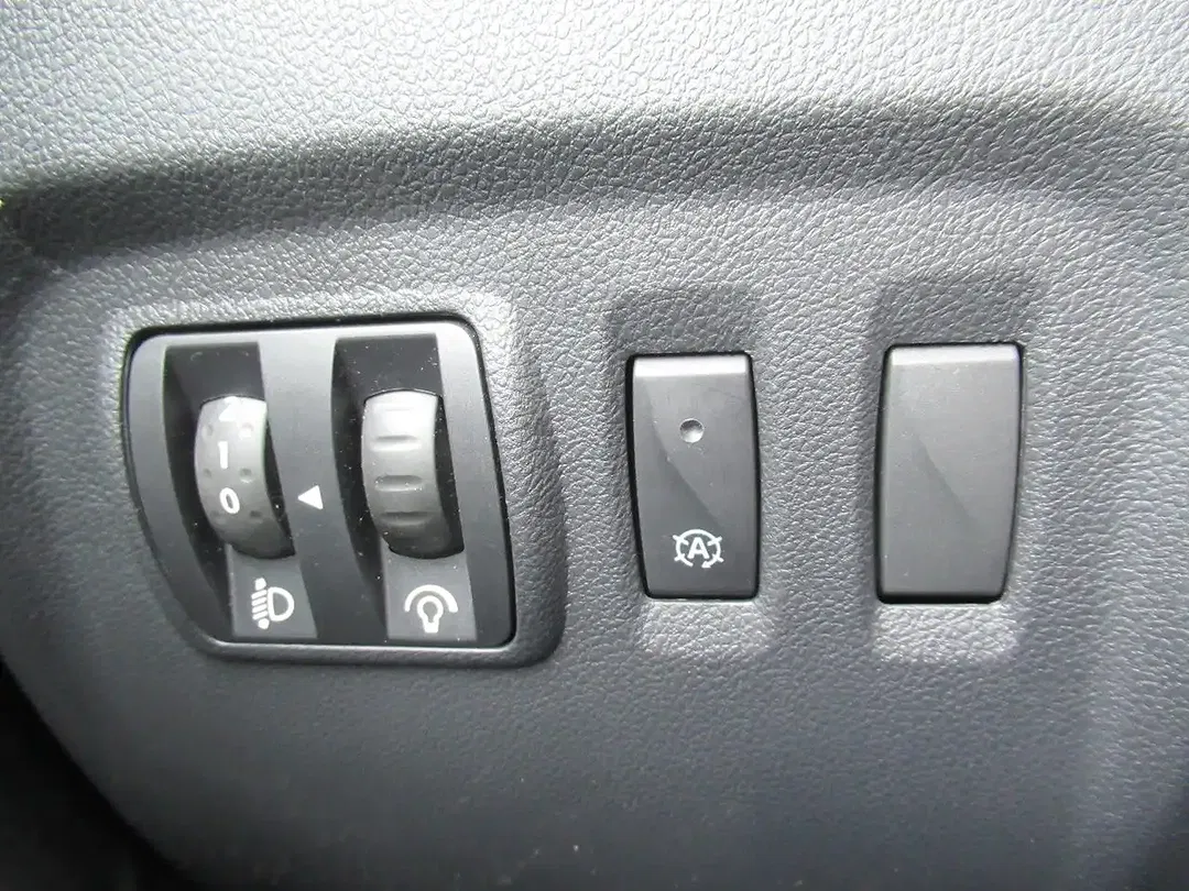 Renault Captur - Thumbnail 15