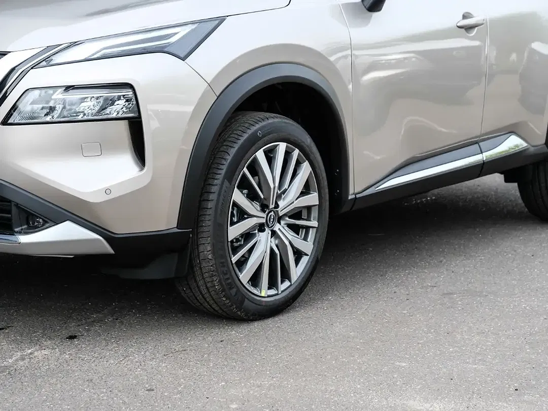Nissan X-Trail - Thumbnail 3