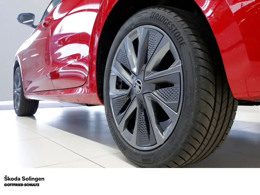 Skoda Fabia - Thumbnail 4