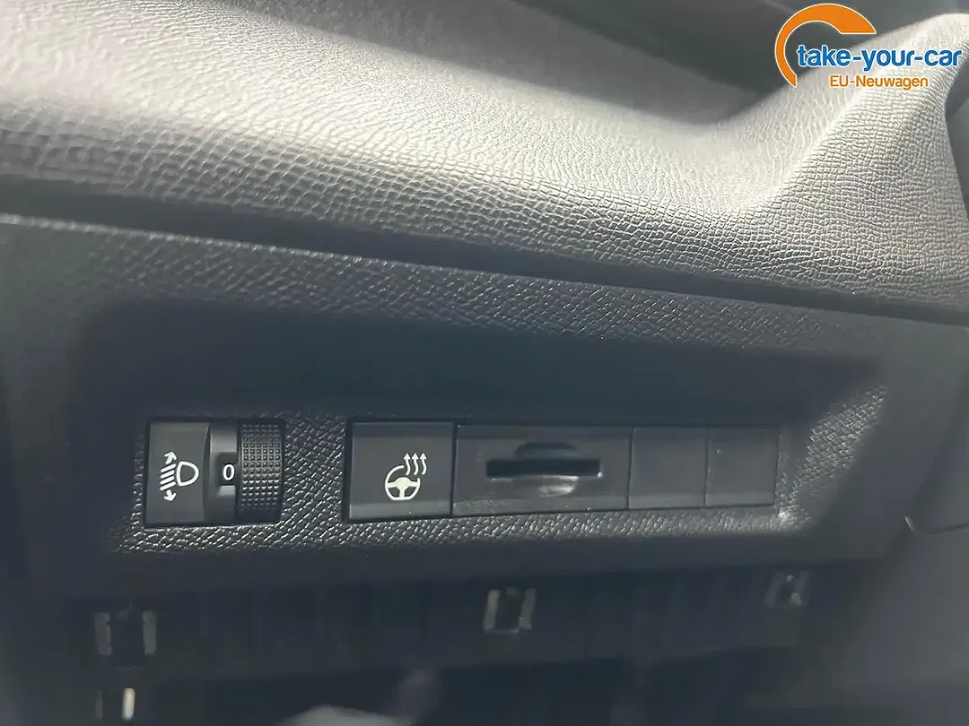 Peugeot 308 - Thumbnail 11