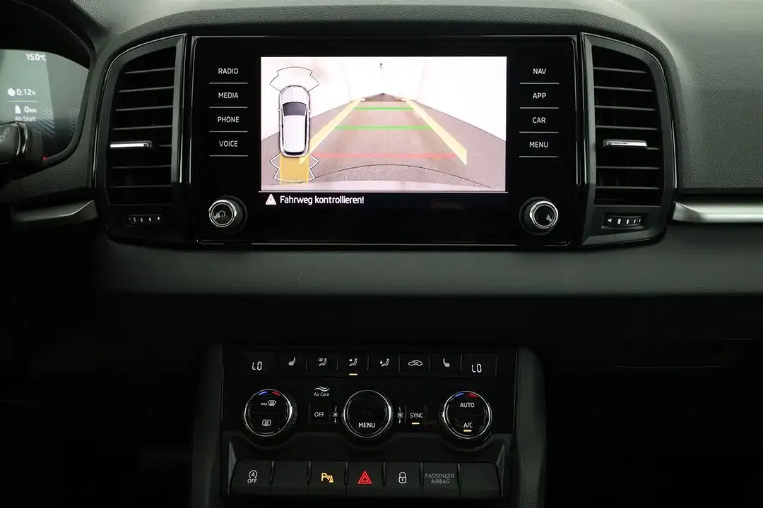 Skoda Karoq - Thumbnail 7